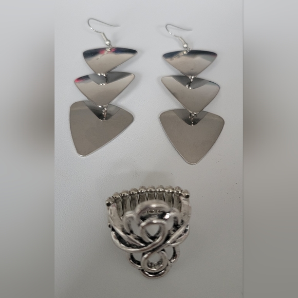 Earrings and ring set